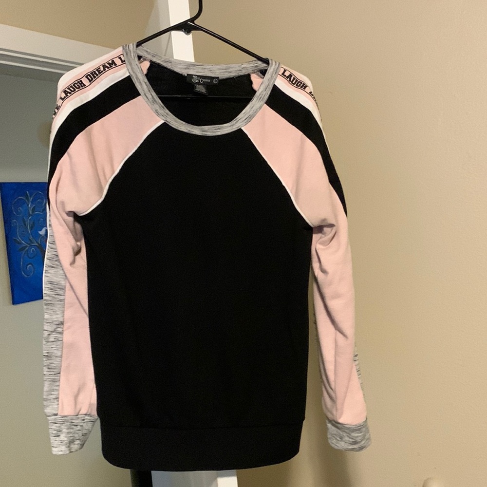 Crew neck size large miss cheviots sweatshirt